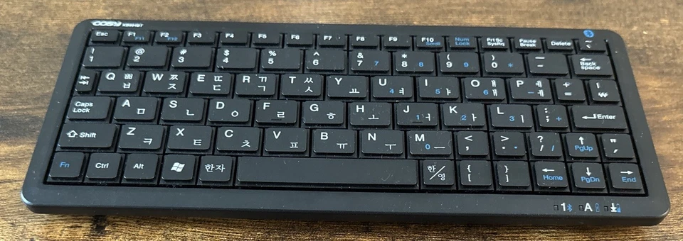 Cosy Black Bluetooth Keyboard Korean character 한글자판 KB954BT - Image 1 of 4