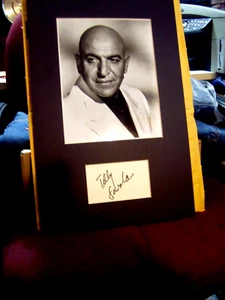 Autografo Telly Savalas, foto 9,5 per 7,5. 4,75 per 3 pollici su taglio - Foto 1 di 7