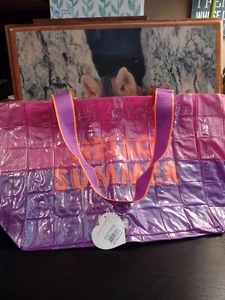 Bolso de verano para niñas LittleMissMatched vinilo púrpura soplado nuevo con etiquetas precio de venta sugerido por el fabricante $25 - Imagen 1 de 3