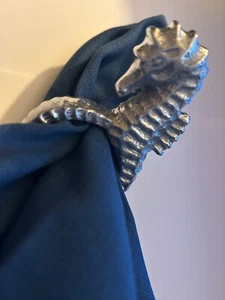 set/4 Pottery Barn Sea Horse Napkin Rings Solid Pewter New 3 3/4" Hi India - Picture 1 of 7