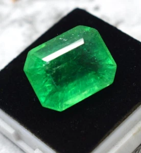 Best Quality Emerald Cut 22.10 Ct Colombian Green Emerald Ring Size Gemstone - Picture 1 of 9