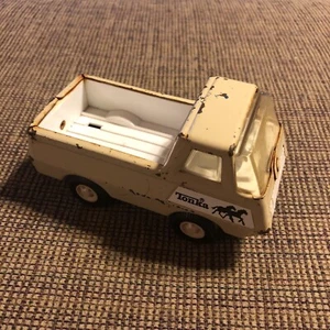 Vintage 70s Tonka Horse Farm Delivery Truck #55501 Tan Pressed Steel USA - Picture 1 of 12