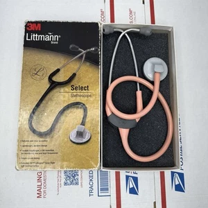 Estetoscopio 3M Littmann Select 2310 rosa melocotón 2310 tubo ligero de 28 pulgadas - Imagen 1 de 16