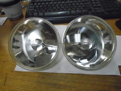 2 EACH! GE 4530 26 Volt Aircraft Landing Cop Spot Light Clear Sealed Beam Bulb - Image 1 of 4