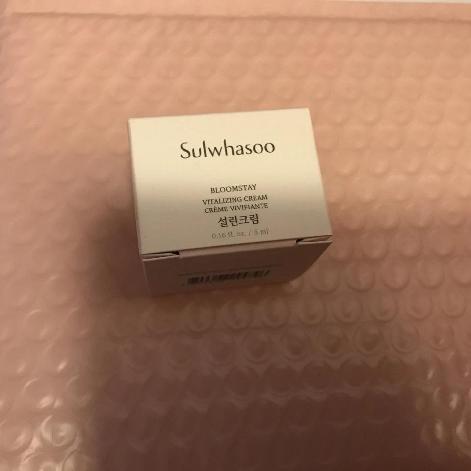 Sulwhasoo Bloomstay Vitalizing Cream 0.16oz / 5ml  New In Box - Image 1 of 1