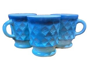 Tazza/tazza Fire-King Anchor Hocking Blue Diamond. Lotto di 3. 3,5". Bellissimo. - Foto 1 di 7