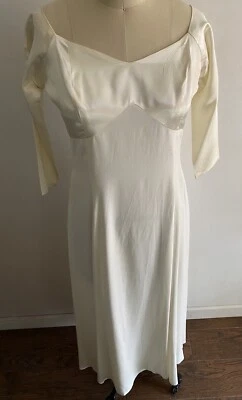 "Vestido de novia de colección blanco roto satinado corpiño, mangas S/M escote corazón 52"" L" Foto 1 de 4