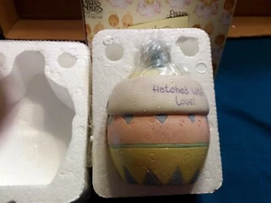 PRECIOUS MOMENTS 104849 "HATCHED WITH LOVE" 2001 CHICK/FLOWERS COVERED BOX - Picture 1 of 6