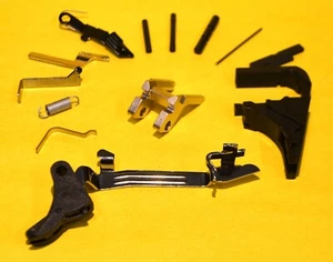 Fits The GLOCK 17 Gen 3 Lower Parts Kit LPK Free-Shipping + G 17 Locking Block - Picture 1 of 1