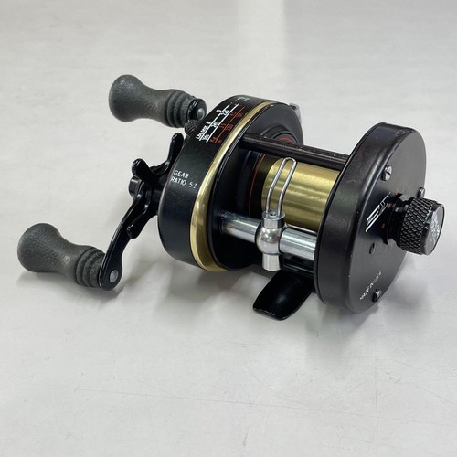 Vintage Shakespeare Sigma 2200 Series 080 Fishing Reel Made in