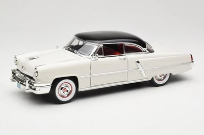 3040097 Lincoln Capri White & Black American Mint 1:18 - Immagine 1 di 4