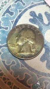 1981 P ( Looks Like P ) Some Toning Washington Quarter #G083 - Picture 1 of 3