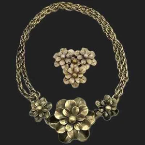 JOSEFF of Hollywood Antiqued Goldtone Camellia Flowers 2-Strand Necklace & Clip - Picture 1 of 22