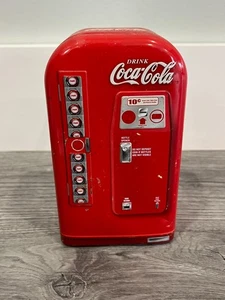 Coca Cola Automat Blech Bank Rot Getränk Coca Cola Cola Flasche Retro - Bild 1 von 6