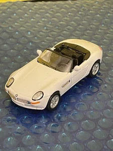 WELLY BMW Z8 ROADSTER BRIGHT WHITE 4.75" LONG - Picture 1 of 5