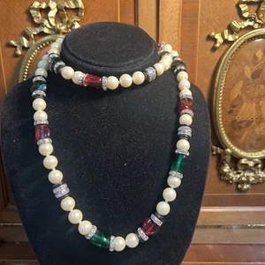 Vintage French GRIPOIX Faux Pearl Green RED Glass Gripoix Long Beaded Necklace - Picture 1 of 1