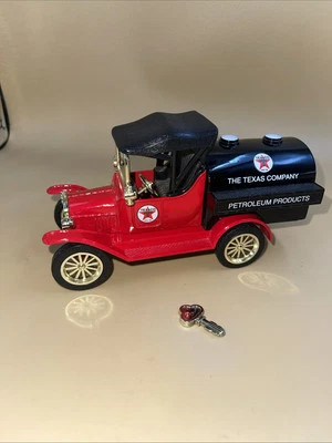 Gearbox Tonka Texaco Coin Bank 1918 FORD MODEL T Runabout 1/24 Scale DieCast - Image 1 of 4