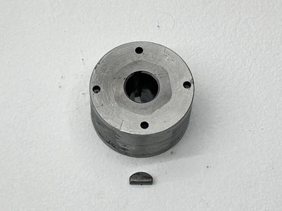 1980 Suzuki RM125 Rotor Volante OEM Magneto Motor Volante 32100-40220 - Imagem 1 de 3