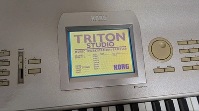 KORG TRITON STUDIO V2 88 Key Music Workstation / Sampler, Synthesizer NICE - Image 1 of 4