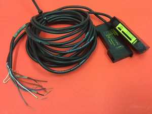 Banner - D12EN6FP - Fiber Optic Sensor - LOT OF (2) - Picture 1 of 3