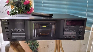 Zmieniacz kaset Sony TC-C5 na 5 kaset - doskonały stan z pilotem - Zdjęcie 1 z 7