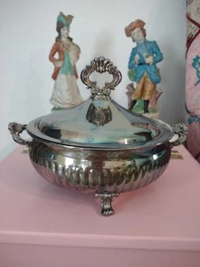 Guildcraft F.B. Roger Silver Company Footed Serving Dish w Pyrex Glass Bowl 2Qt - Picture 1 of 7