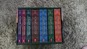 Harry Potter Complete Set 1-7 Paperback Box Edition J.K. Rowling - Picture 1 of 3