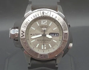 Orologio Seiko Uomo Automatico 5 Sport SKZ221 MAP METER 7S36-02K0 200M Agosto 2007 - Foto 1 di 24