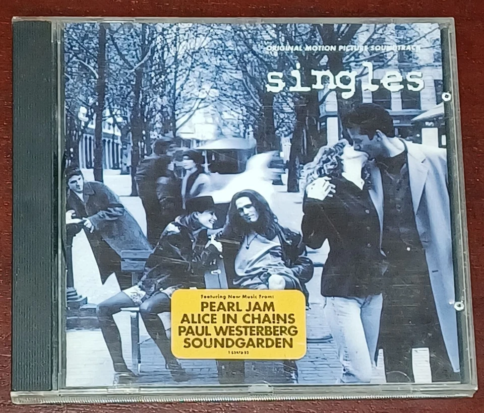 1992 Singles CD Original Motion Picture Soundtrack Pearl Jam Alice in Chains Foto 1 de 4