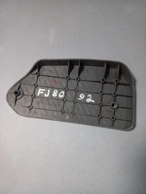 Toyota Land Cruiser FJ80 1992 piso trasero derecho cubierta escalón placa de ajuste OEM Foto 1 de 4