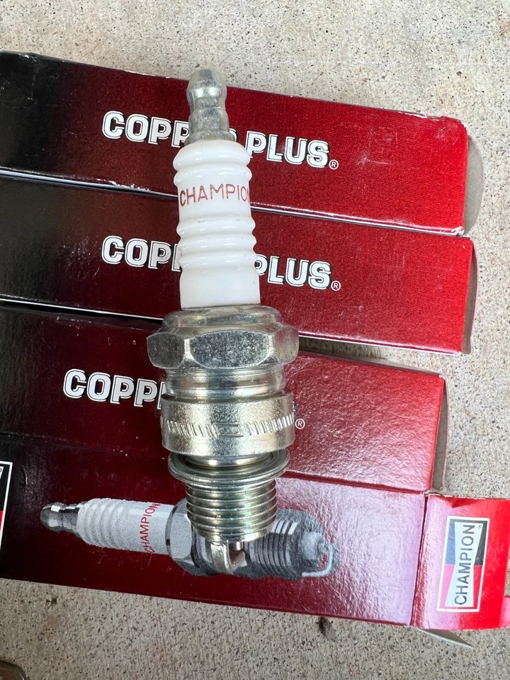 4x Bujías Genuinas Champion (929) RL95YC - Juego de 4 OEM Federal Mogul Foto 1 de 4