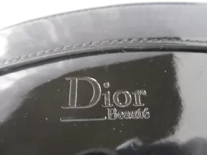 SCHÖNE ORIGINAL VINTAGE CHRISTIAN DIOR SCHWARZE SCHMINKTASCHE MIT MAGNETVERSCHLUSS - Bild 1 von 16