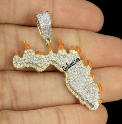 2 ct D/VVS Moissanite Men's Enamel Map Charm Pendant Yellow Gold Plated Silver — 第 1/4 张图片