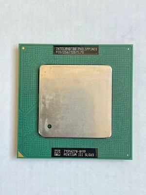 SL5U3 Intel Corporation 933MH 256K 133MHZ 1.75 PIII Processor CPU - Image 1 of 3