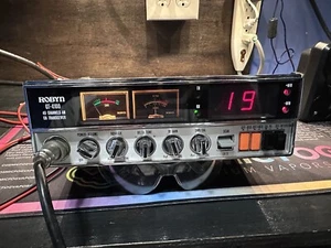 Robyn GT 410D Cb Radio - Picture 1 of 5