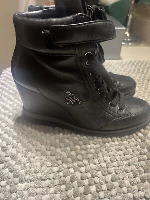Prada Zapatos Cuñas/Botas Mujer 38.5 Foto 1 de 4