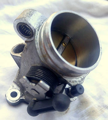 BMW M5 M6 S85 V10 E60 - Individual Throttle Body 7834833-02 7834832-02 - Image 1 of 4