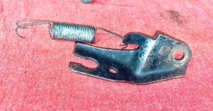 1970-76 396,402,427,454 Chevy Q-Jet cable bracket bracket #3993997 GM Original - Picture 1 of 3
