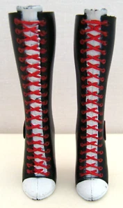 Monster High Ghoulia Yelps 1st Wave Booriginal Creeproduction Black Laced Boots - Picture 1 of 5