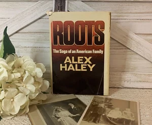 1976 Roots by Alex Haley Hardcover W Dust Jacket First Edition - Picture 1 of 4