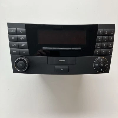 Radio MERCEDES E Klasse (W211) 2002-2007 Radio Autoradio A21 1 820 08 79 00 80 - Bild 1 von 4