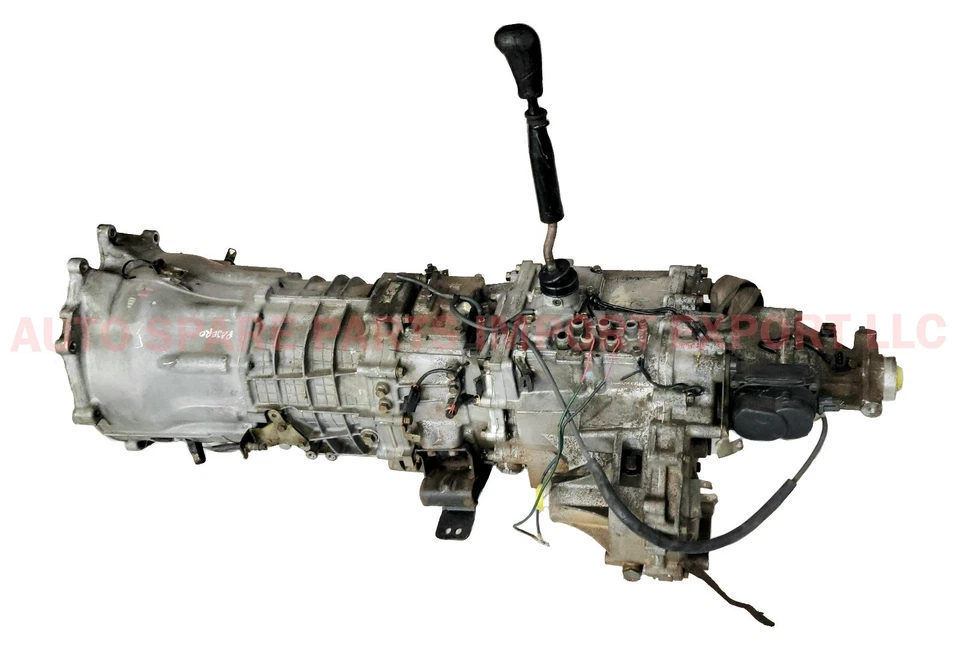 1999-2006 Mitsubishi Montero / Pajero Manual Transmission V5M316Y Foto 1 de 4