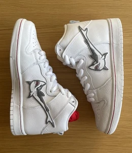 Nike SB Dunk High QS x Oski White Shark UK5.5 US6 EU38.5 - Imagen 1 de 11