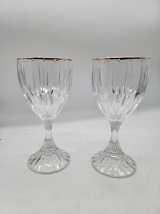 Set of 2 Mikasa Park lane gold wine glasses - Picture 1 of 7
