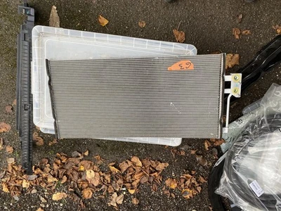 VOLVO XC40 A/C Condenser 31686551 NEW GENUINE - Image 1 of 4