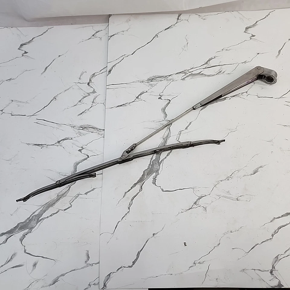 1963 Oldsmobile Cutlass F85 destro cromado frontal 14 polegadas braço limpador de para-brisa usado original de fábrica - Imagem 1 de 4