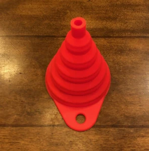 Foldable Funnel Silicone Rubber Collapsible Water Bottle Liquid Oil Transfer New - Picture 1 of 39