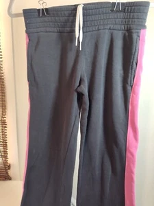 Girls Nike Sweatpants Fleece Black With Pink Size L(14) - Picture 1 of 6