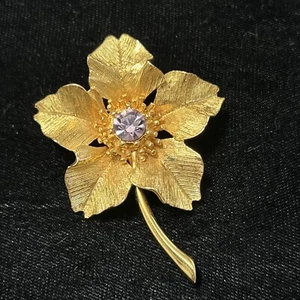 JUEGO DE PUNTAS DE PÉTALO DE FLOR DE TONO DORADO BRILLANTE DE 2,5"" DE COLECCIÓN PINES DE IMITACIÓN PÚRPURA - Imagen 1 de 5