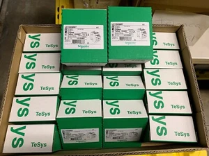 SCHNEIDER LC1D09M7 Contactor, Coil 220 V AC, 9 A, 3P, AC-3 (NEW IN BOX) - Picture 1 of 8
